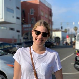 Meet your Posher, Alix